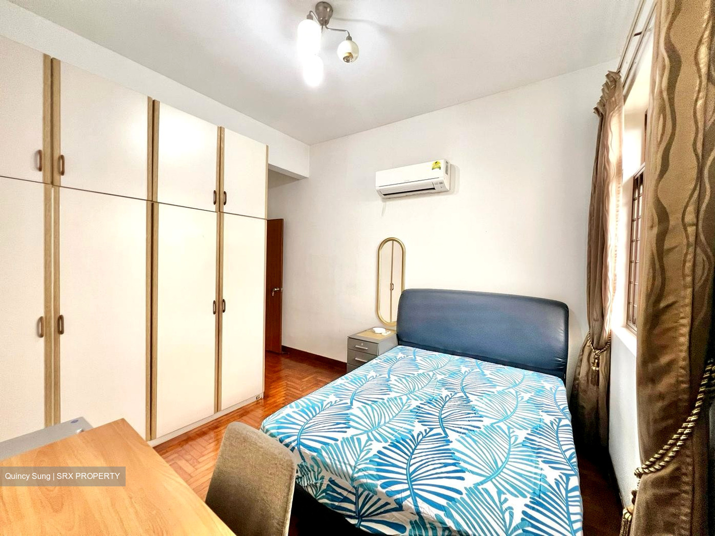 Macpherson Road (D13), Terrace #426570151
